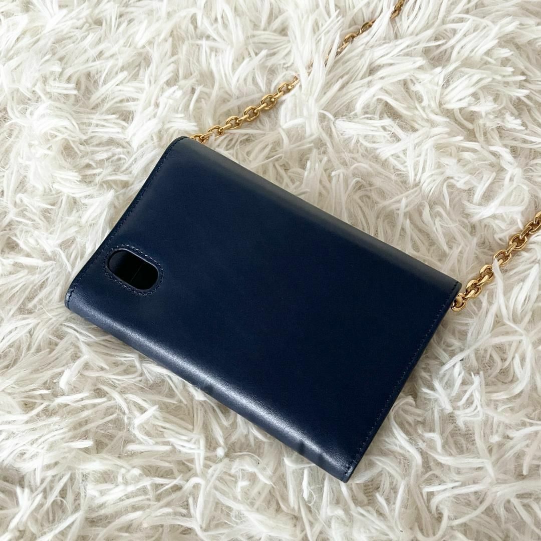 CELINE セリーヌ ダークブルー チェーン ショルダーバッグ CELINE - セリーヌ スマホ チェーンショルダーバッグ iPhone