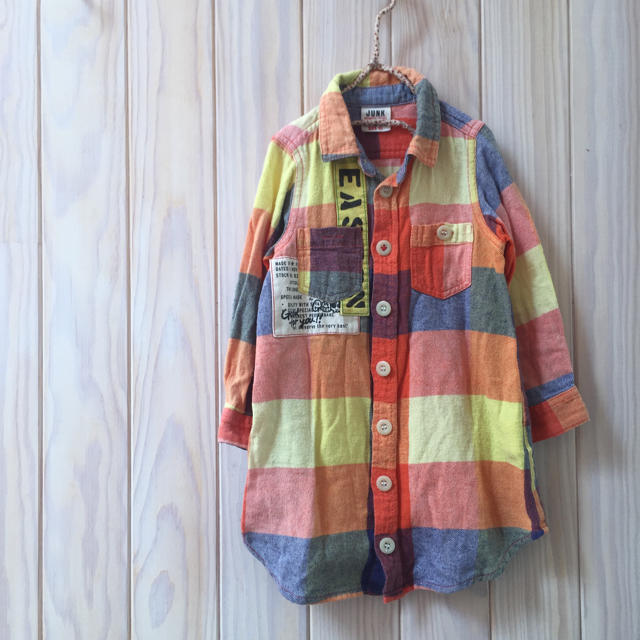 JUNK STORE(ジャンクストアー)のJUNK STORE  シャツワンピ  90 キッズ/ベビー/マタニティのキッズ服女の子用(90cm~)(ワンピース)の商品写真