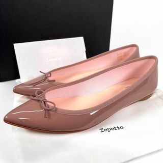 レペット(repetto)のほぼ新品 レペット 41 26 フラットパンプス エナメル ピンクベージュ(バレエシューズ)