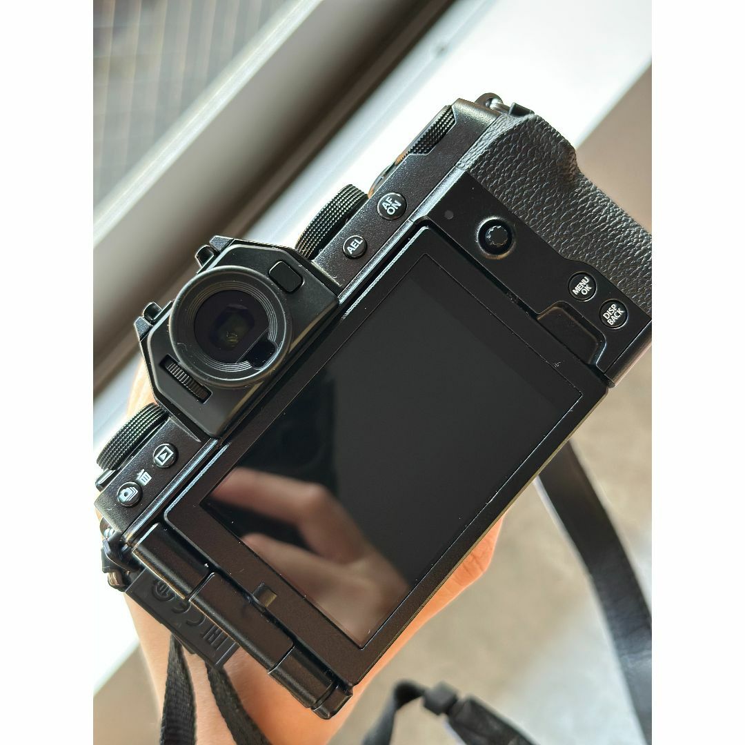 富士フイルム(フジフイルム)の【美品】FUJIFILM X-S10 ＋ XF16-55mm F2.8 セット  スマホ/家電/カメラのカメラ(ミラーレス一眼)の商品写真