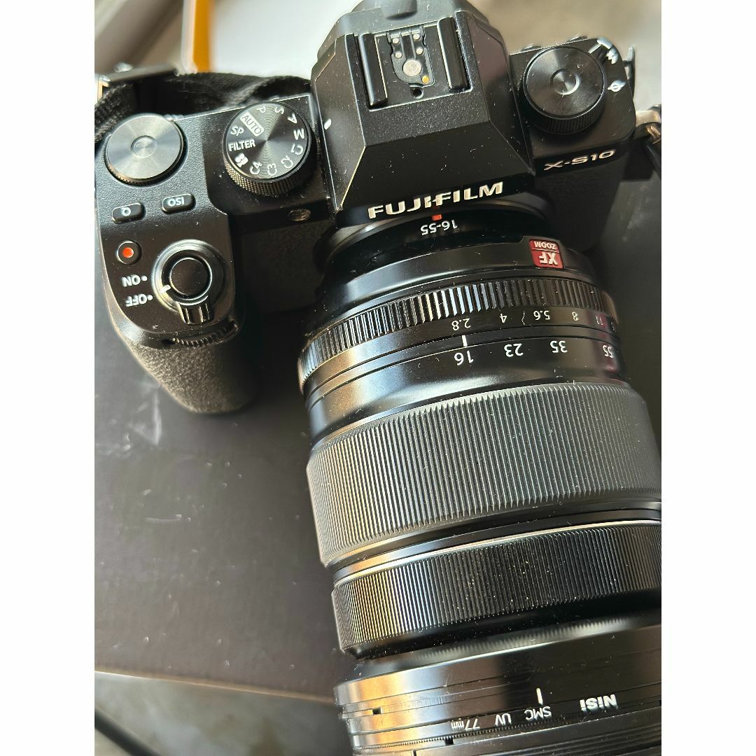 富士フイルム(フジフイルム)の【美品】FUJIFILM X-S10 ＋ XF16-55mm F2.8 セット  スマホ/家電/カメラのカメラ(ミラーレス一眼)の商品写真