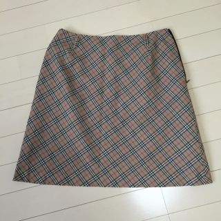 バーバリー(BURBERRY)の美品 バーバリー 台形ミニスカート(ミニスカート)