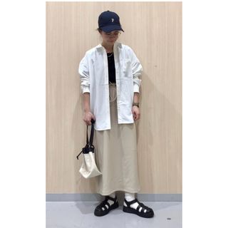 ジーユー(GU)のジーユーGU オーバーサイズシャツ〔長袖］L オフホワイト(シャツ/ブラウス(長袖/七分))
