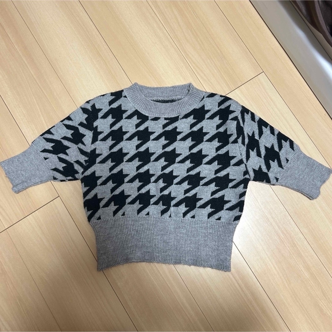 【新品未着用】千鳥柄 ショート丈ニット ミニ丈 セーター 半袖ニット レディースのトップス(ニット/セーター)の商品写真