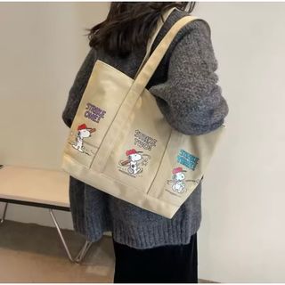スヌーピー(SNOOPY)の⭐️【新品未使用】SNOOPY　スヌーピー トートバッグ キャンバス　カーキ(トートバッグ)