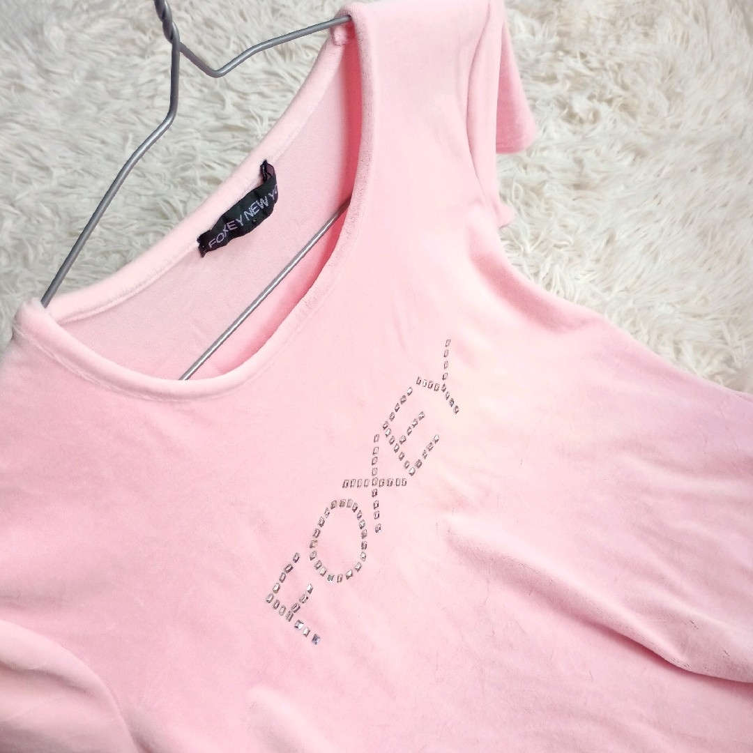 FOXEY NEW YORK(フォクシーニューヨーク)の【日本製】FOXEY NEW YORK　ベロア　ビシュー　T 半袖　カットソー レディースのトップス(カットソー(半袖/袖なし))の商品写真