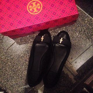 トリーバーチ(Tory Burch)のribonn様専用  トリーバーチ♡リボン フラットシューズ(バレエシューズ)