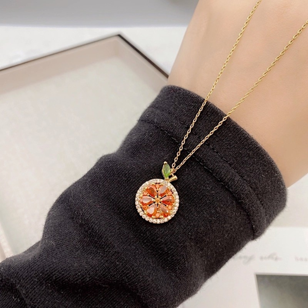 kate spade NEW YORK(ケイトスペードニューヨーク)の【新品♠️本物】ケイトスペード オレンジ ネックレス レディースのアクセサリー(ネックレス)の商品写真