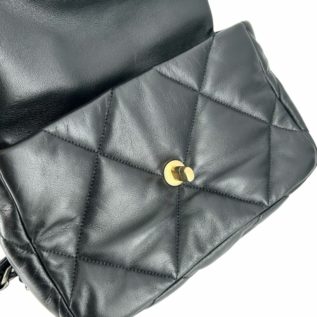 CHANEL(シャネル)のCHANEL シャネル CHANEL 19 ディズヌフ マトラッセ チェーン ショルダーバッグ?ラムスキン ブラック AS1160 アンティーク金具 ココマーク レディース 2WAY ハンドバッグ レディースのバッグ(ショルダーバッグ)の商品写真