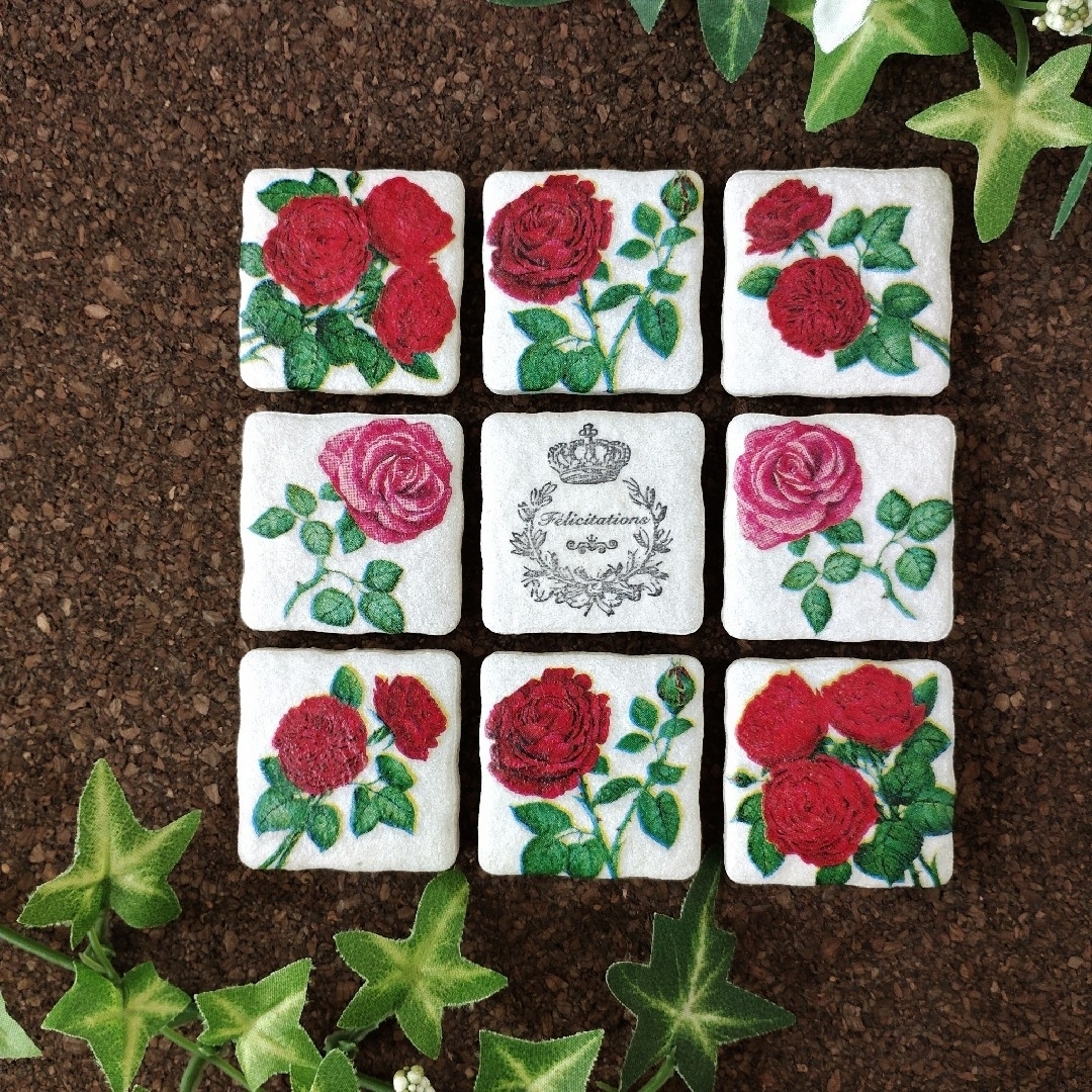 レンガ調タイル(ローズ 薔薇)デコパージュ　ミニバラ　花柄　ローズ雑貨　ツルバラ ハンドメイドのインテリア/家具(インテリア雑貨)の商品写真