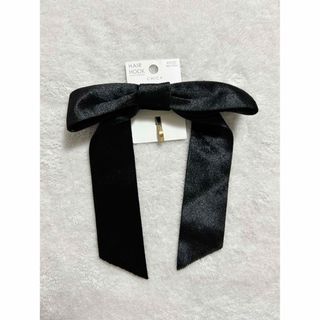 スリーコインズ(3COINS)のスリーコインズ スリコ ポニーフック ベロア リボン 新品(ヘアゴム/シュシュ)