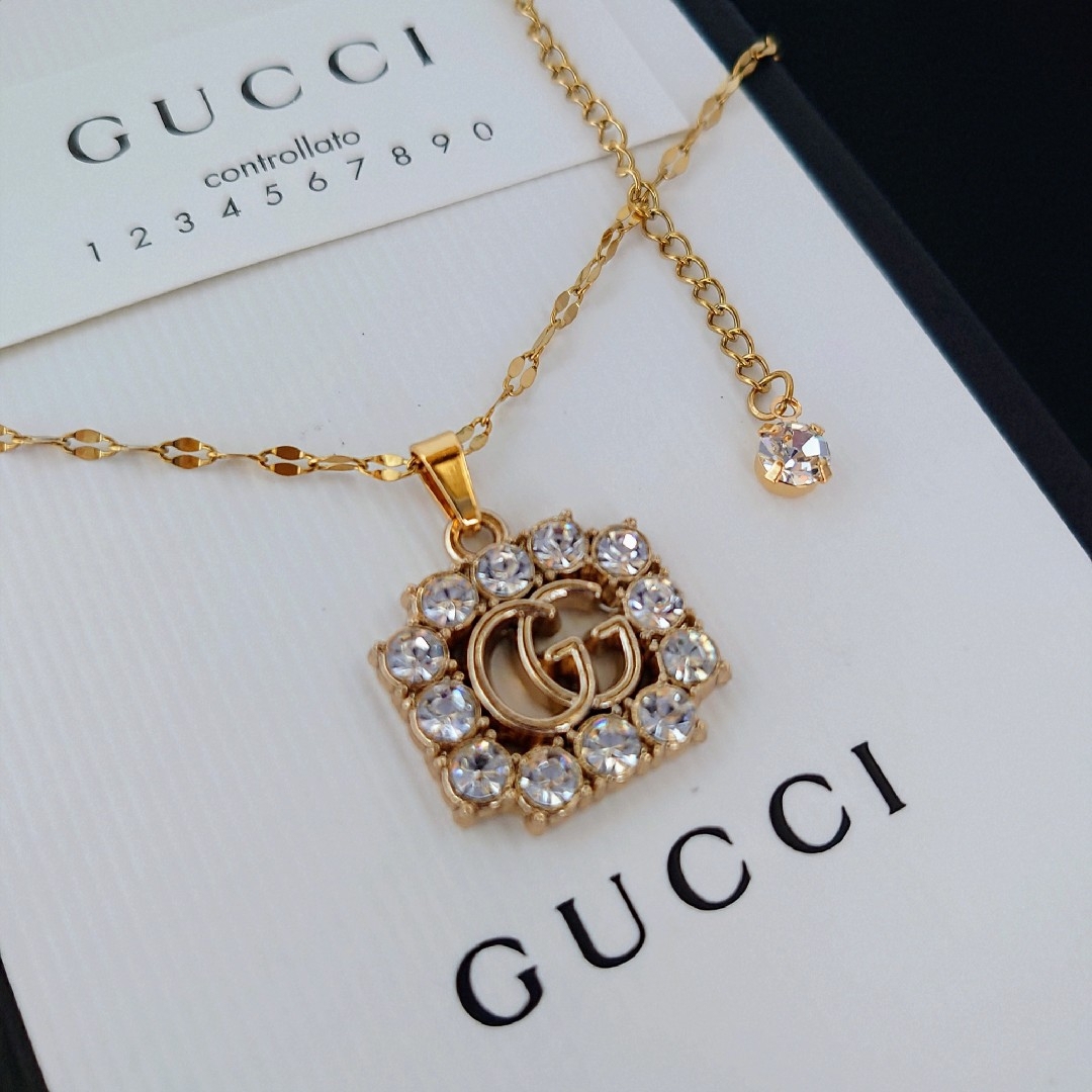 ★グッチ★ゴールドトーンネックレス クリスタル GUCCI - GUCCI クリスタル GGロゴ ネックレス の通販 by n.k's