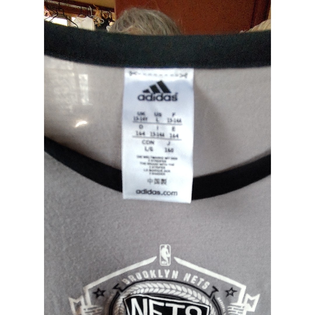 adidas(アディダス)のアディダス　160 キッズ/ベビー/マタニティのキッズ服男の子用(90cm~)(Tシャツ/カットソー)の商品写真