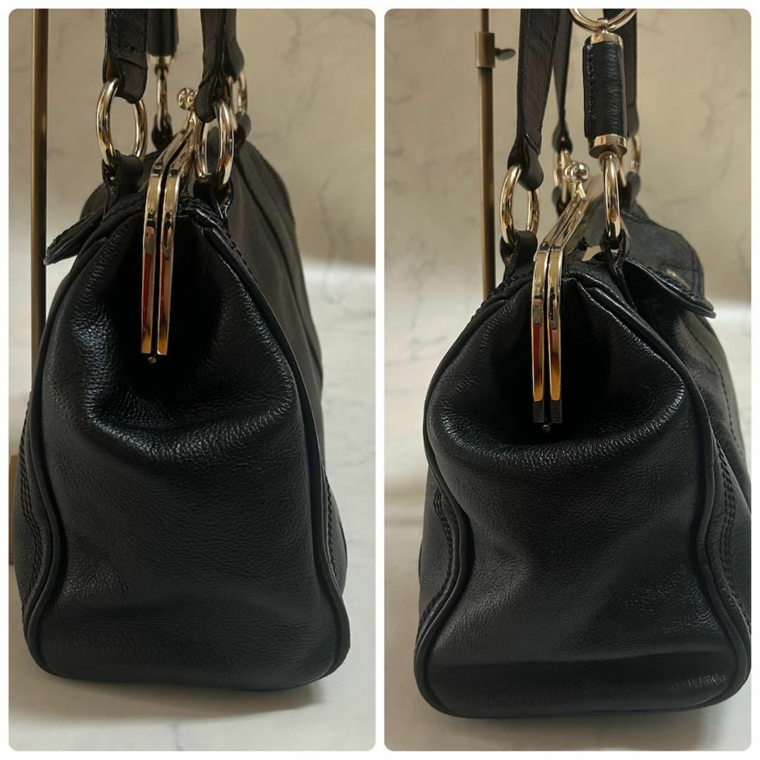 CELINE(セリーヌ)の美品✨ セリーヌ がま口 レザー ハンドバッグ トリオンフ ゴールド ブラック レディースのバッグ(ハンドバッグ)の商品写真
