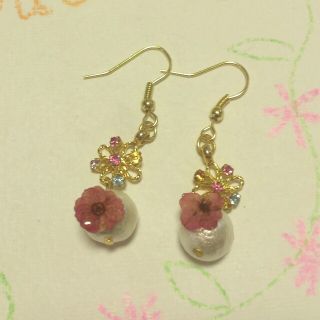 ビジューお花ピアス(ピアス)