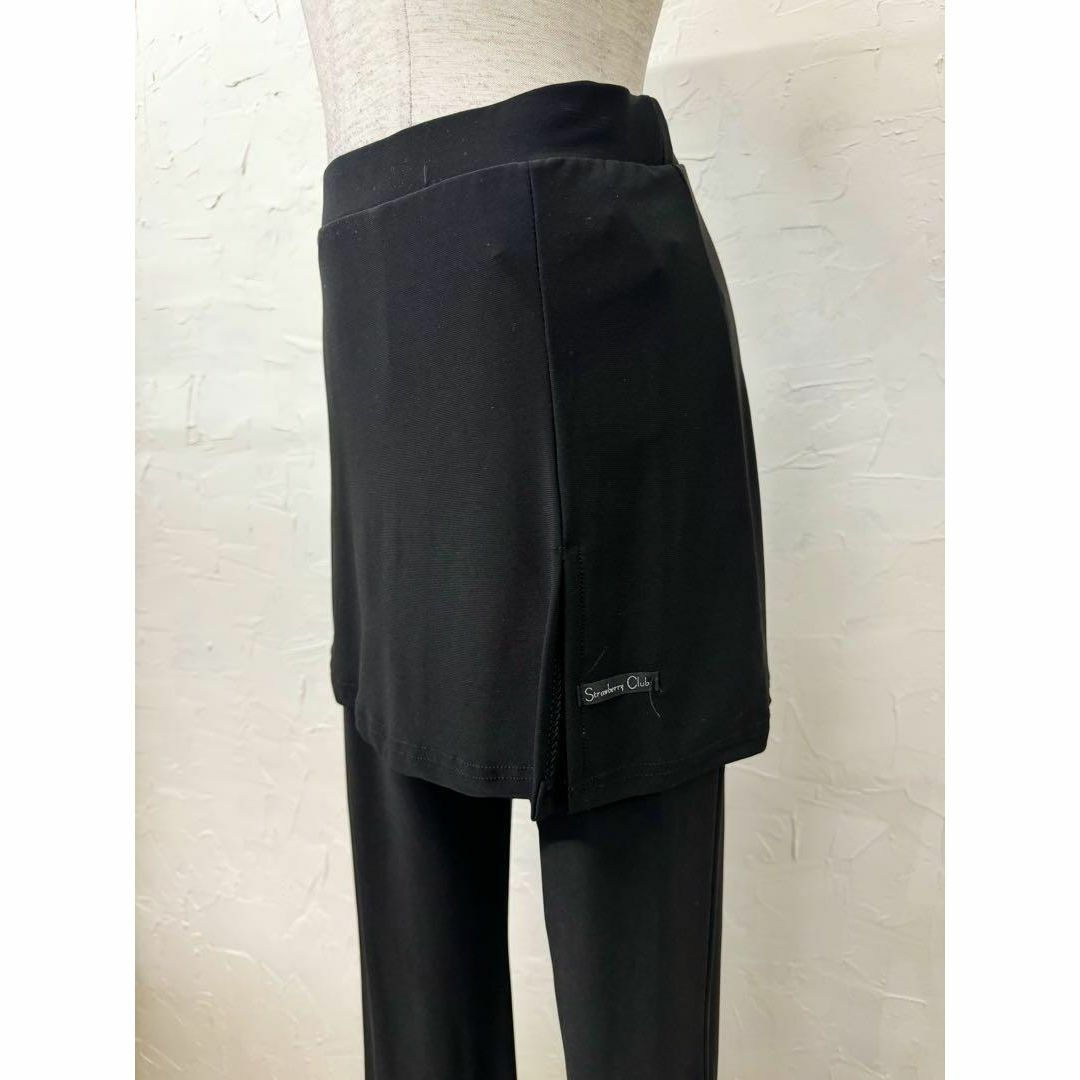 【シンプル】新品　ブーツカット スカート付きパンツ b1312 スポーツ/アウトドアのスポーツ/アウトドア その他(ダンス/バレエ)の商品写真
