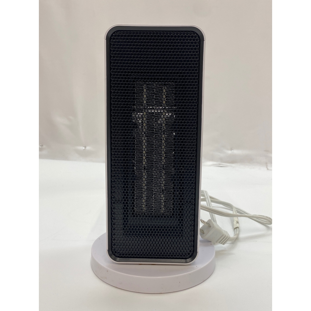 セラミックファンヒーター PTC-1500P1 スマホ/家電/カメラの冷暖房/空調(ファンヒーター)の商品写真