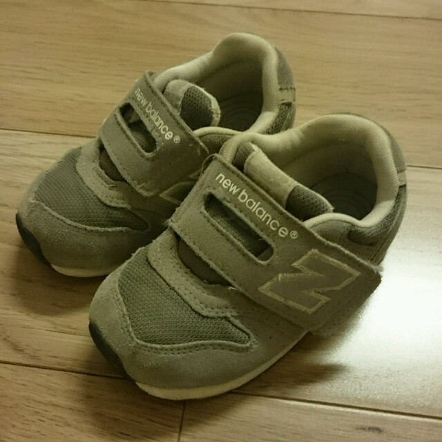 New Balance(ニューバランス)のニューバランス 14.5 グレー キッズ/ベビー/マタニティのベビー靴/シューズ(~14cm)(スニーカー)の商品写真