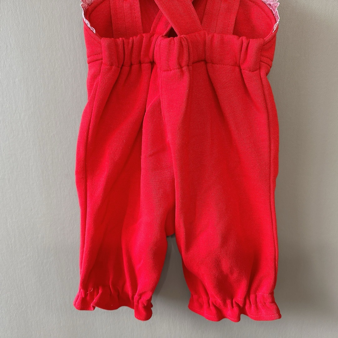 【花こども】BABY70　赤　サロペット　オーバーオール　長ズボン　カジュアル キッズ/ベビー/マタニティのベビー服(~85cm)(パンツ)の商品写真