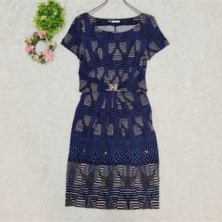 【マレーラ】 ロングワンピース 細見え エレガント (M) 幾何学模様 個性派(ロングワンピース/マキシワンピース)