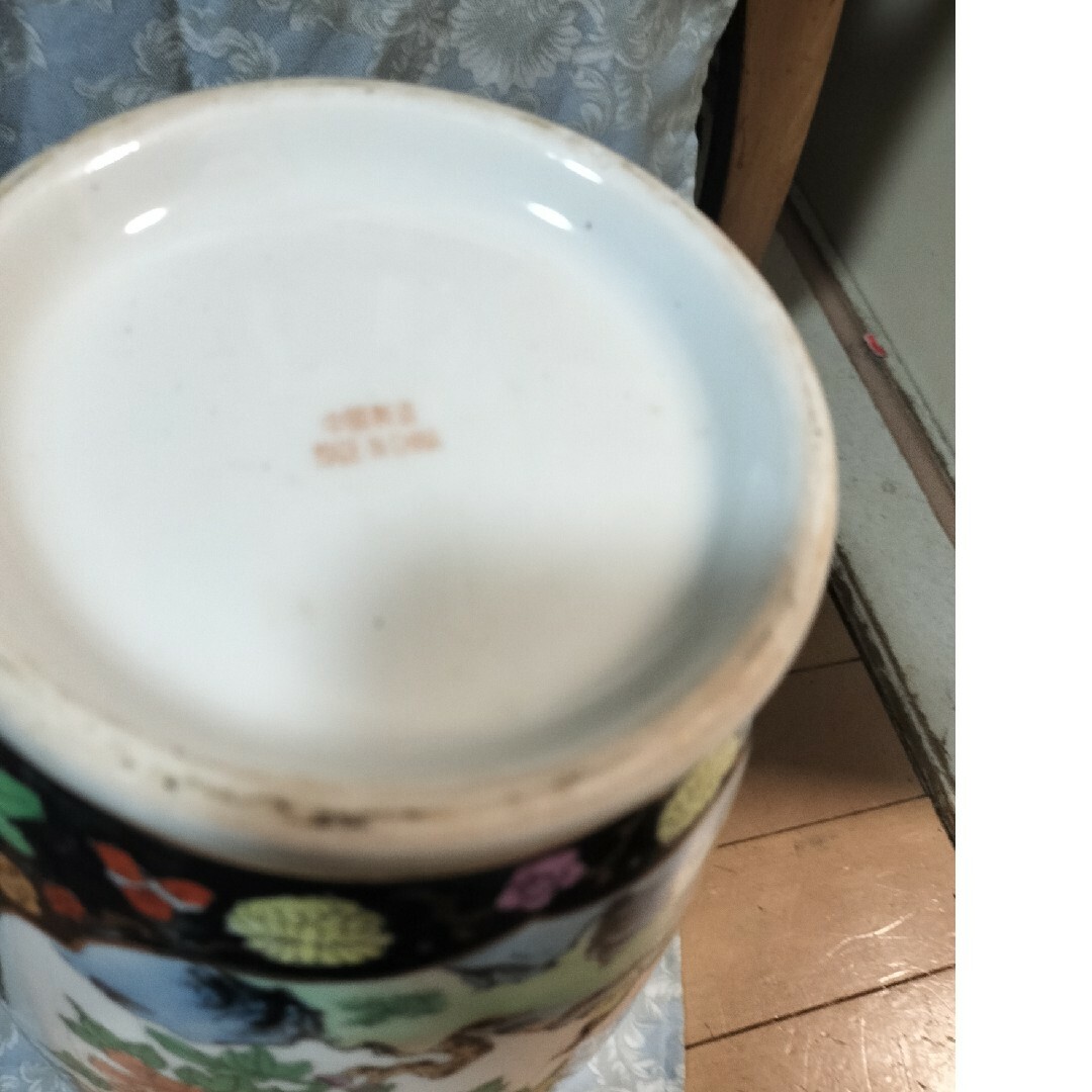 other(アザー)の★棚卸しセール★花柄陶器花瓶 中華　豪華　高さ36cm インテリア/住まい/日用品のインテリア小物(花瓶)の商品写真