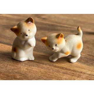 レトロ　猫の置物(2つ)