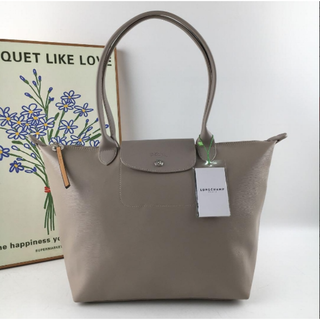 ロンシャン(LONGCHAMP)の新品 ロンシャンル プリアージュシティCity 最新作 肩掛け L ベージュ(ハンドバッグ)