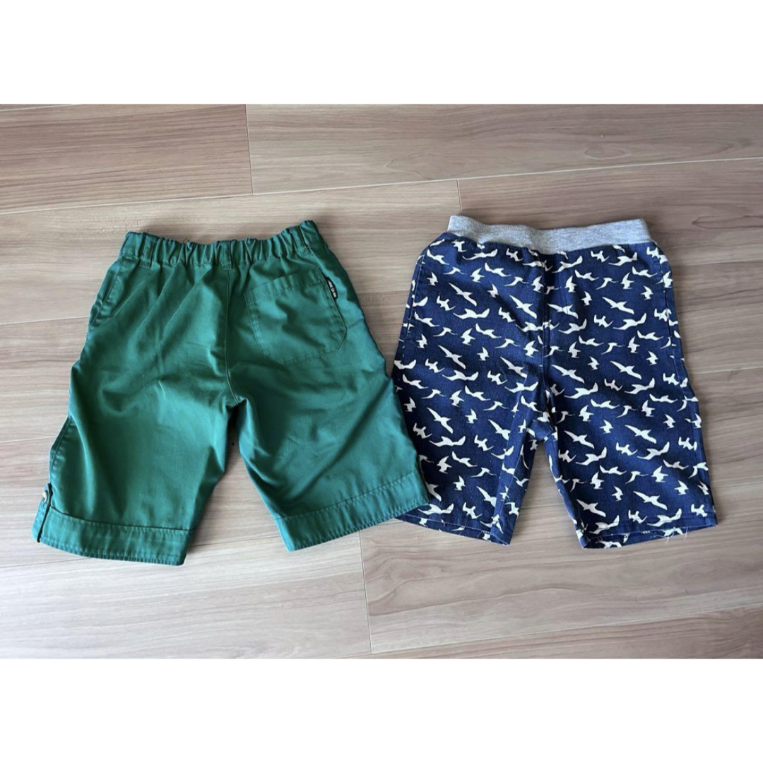 COMME CA ISM(コムサイズム)の緑・紺　ハーフパンツ2枚セット　130サイズ　 ショートパンツ　コムサ キッズ/ベビー/マタニティのキッズ服男の子用(90cm~)(パンツ/スパッツ)の商品写真
