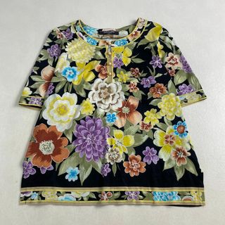 レオナール(LEONARD)の美品　レオナール　半袖カットソー　トリム　花柄 綿100％ 総柄 マルチカラー (カットソー(半袖/袖なし))