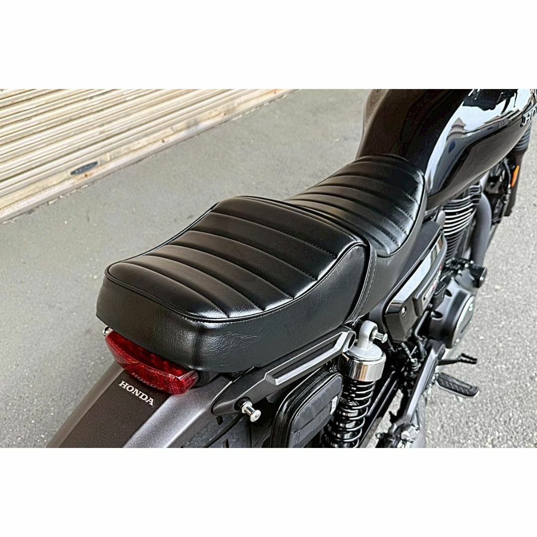 GB350Sエス 黒皮 標準 タックロールシート /ブラック 完成品 自動車/バイクのバイク(パーツ)の商品写真