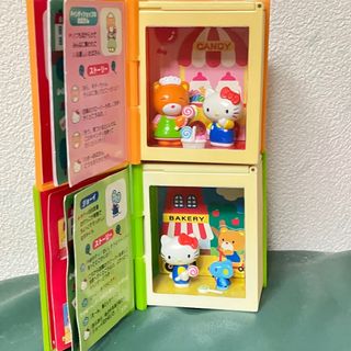 ハローキティ(ハローキティ)の激レア☆レトロ☆ハローキティ　ミニBOOK＆フィギュア　2点セット(キャラクターグッズ)