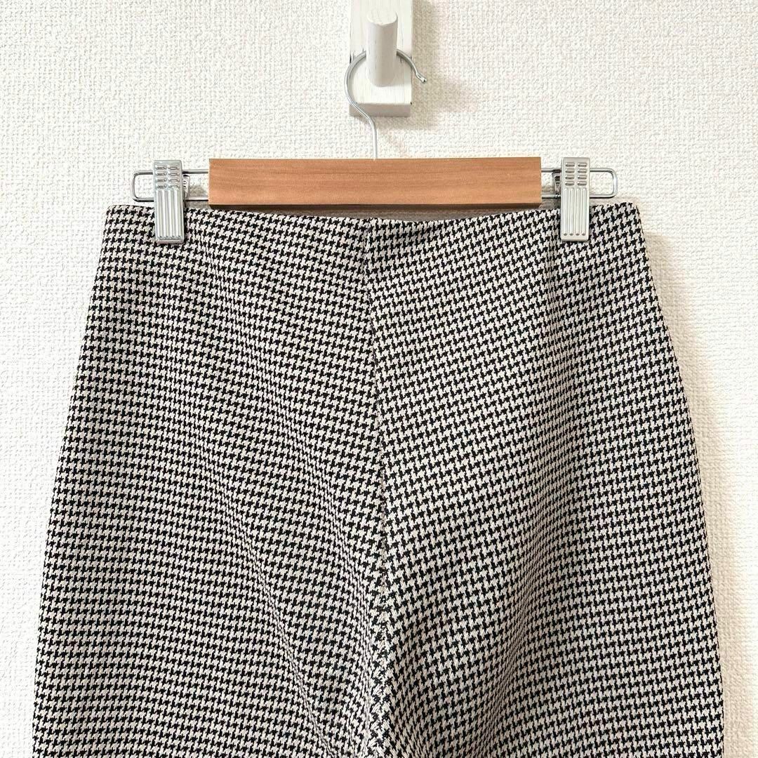 H&M(エイチアンドエム)のエイチアンドエム　フレアパンツ　千鳥格子柄　レディース　ウエストゴム　ベージュ レディースのパンツ(カジュアルパンツ)の商品写真