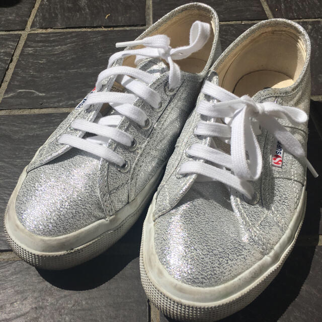 SUPERGA(スペルガ)のSUPERGA シルバーラメスニーカー レディースの靴/シューズ(スニーカー)の商品写真