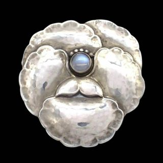 ジョージジェンセン(Georg Jensen)のジョージジェンセン ムーンストーン ブローチ #113 925 花 3696(ブローチ/コサージュ)