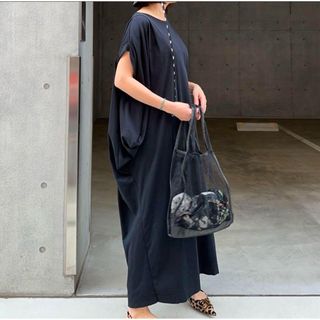 アメリヴィンテージ(Ameri VINTAGE)のWRINN ブラックロングワンピース　MN104(ロングワンピース/マキシワンピース)