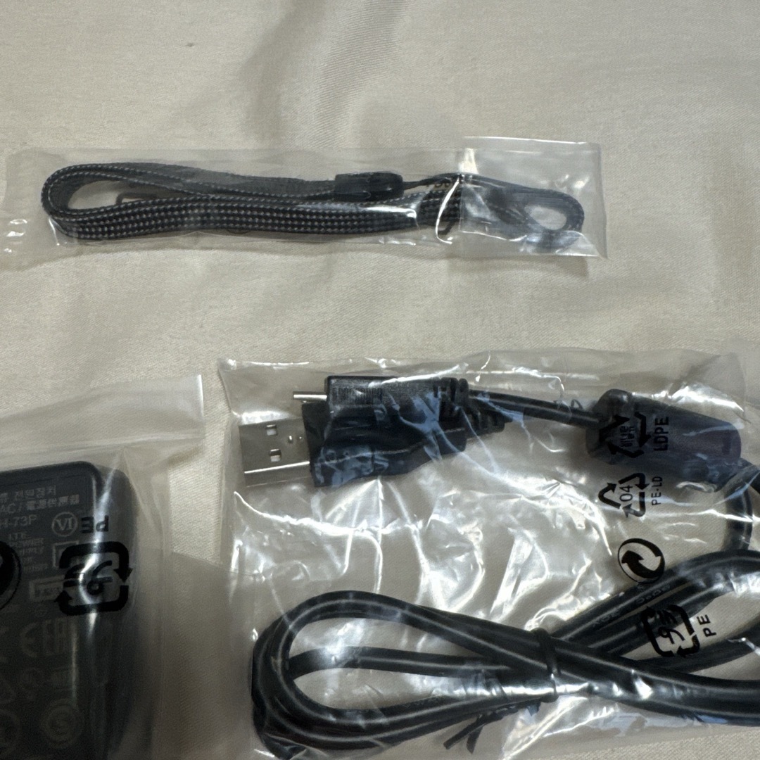 ニコン純正アダプター スマホ/家電/カメラのカメラ(その他)の商品写真