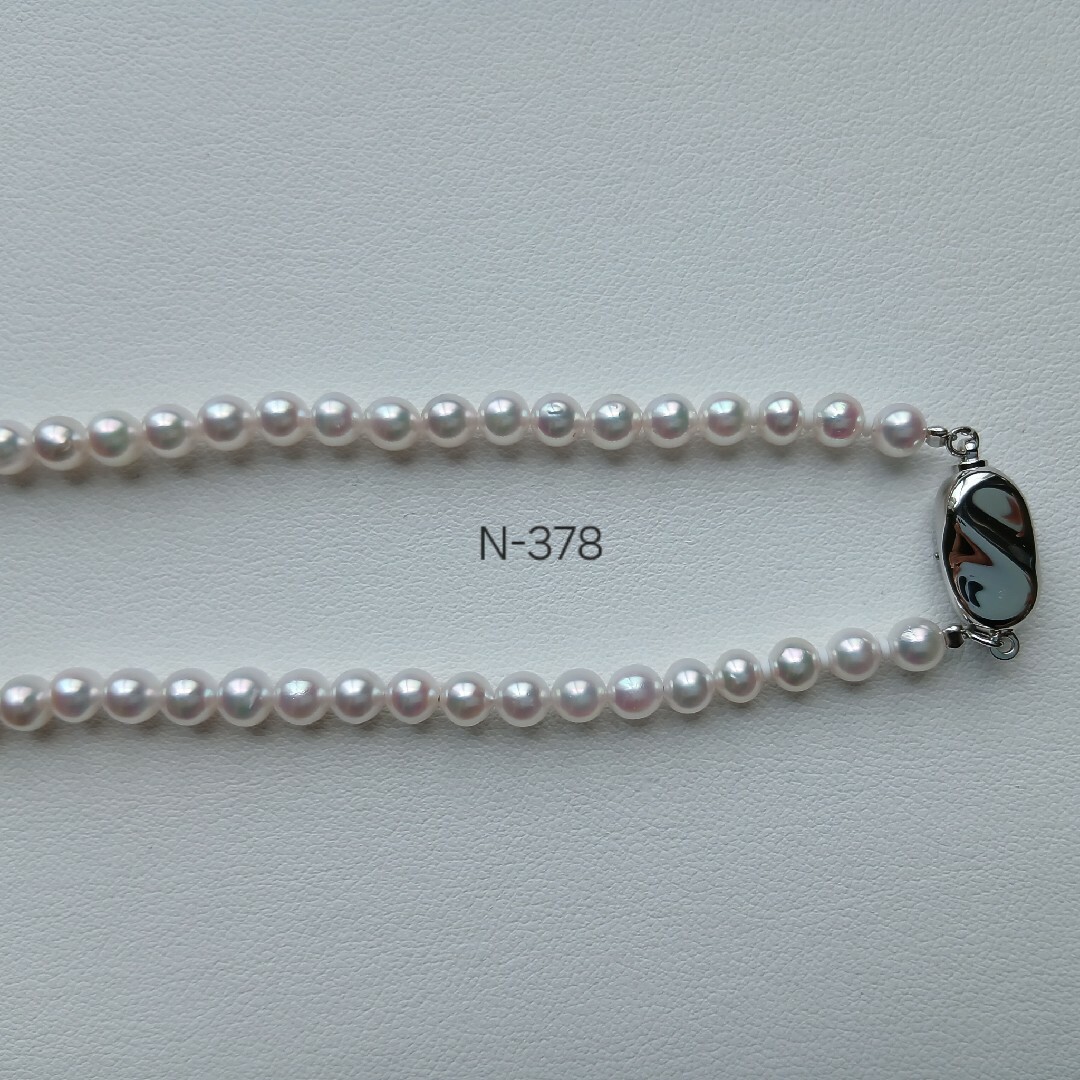 N378高品質アコヤ真珠セミロングベビーパールネックレス4.5～5.0㎜伊勢志摩 レディースのアクセサリー(ネックレス)の商品写真