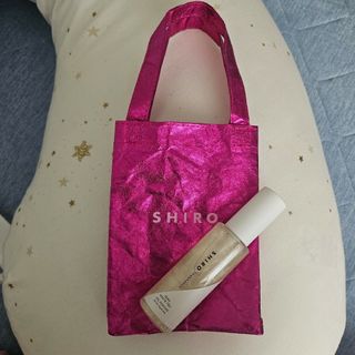 シロ(shiro)のshiro ホワイトティー ジェルパフューム 限定ショッパー付(ボディクリーム)