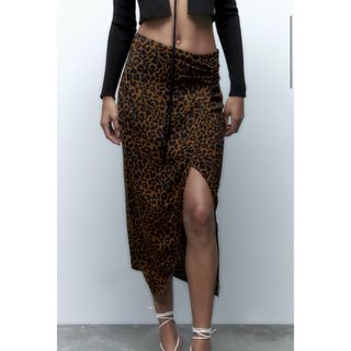 ザラ(ZARA)のZARA レオパード柄ロングラップスカート(ロングスカート)
