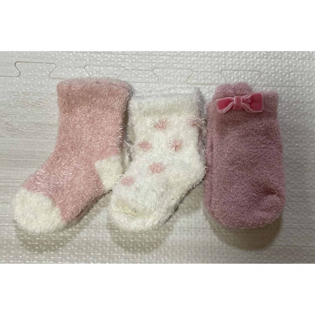西松屋(ニシマツヤ)のベビー靴下 3足セット キッズ/ベビー/マタニティのこども用ファッション小物(靴下/タイツ)の商品写真
