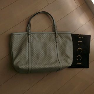 バーニーズニューヨーク(BARNEYS NEW YORK)の最終価格☆GUCCI☆カウ型押しトートバッグ☆美品(トートバッグ)