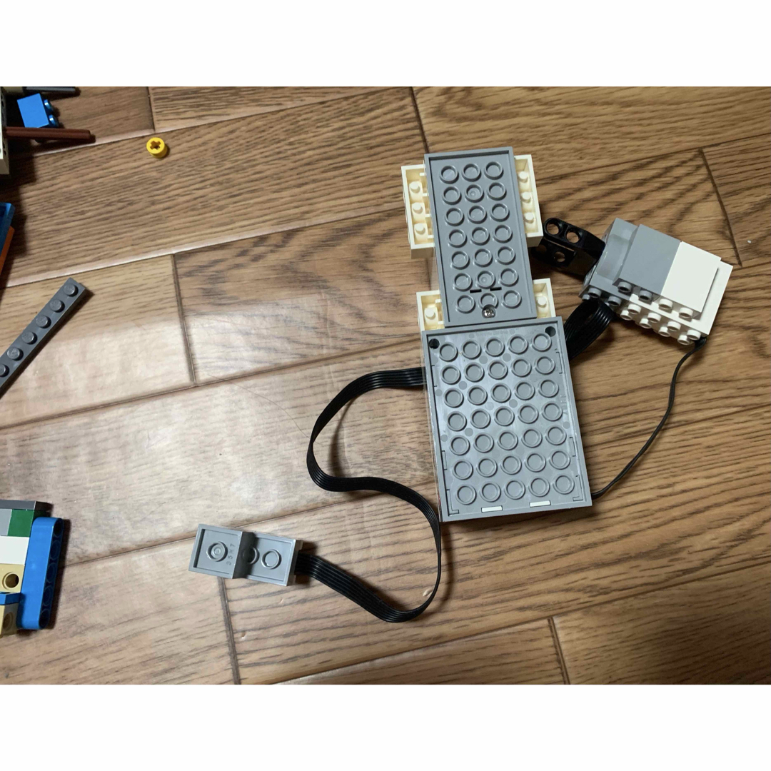 Lego(レゴ)のLEGO ブースト 正規品 ムーブハブ/センサー/モーター おまけ付き キッズ/ベビー/マタニティのおもちゃ(知育玩具)の商品写真