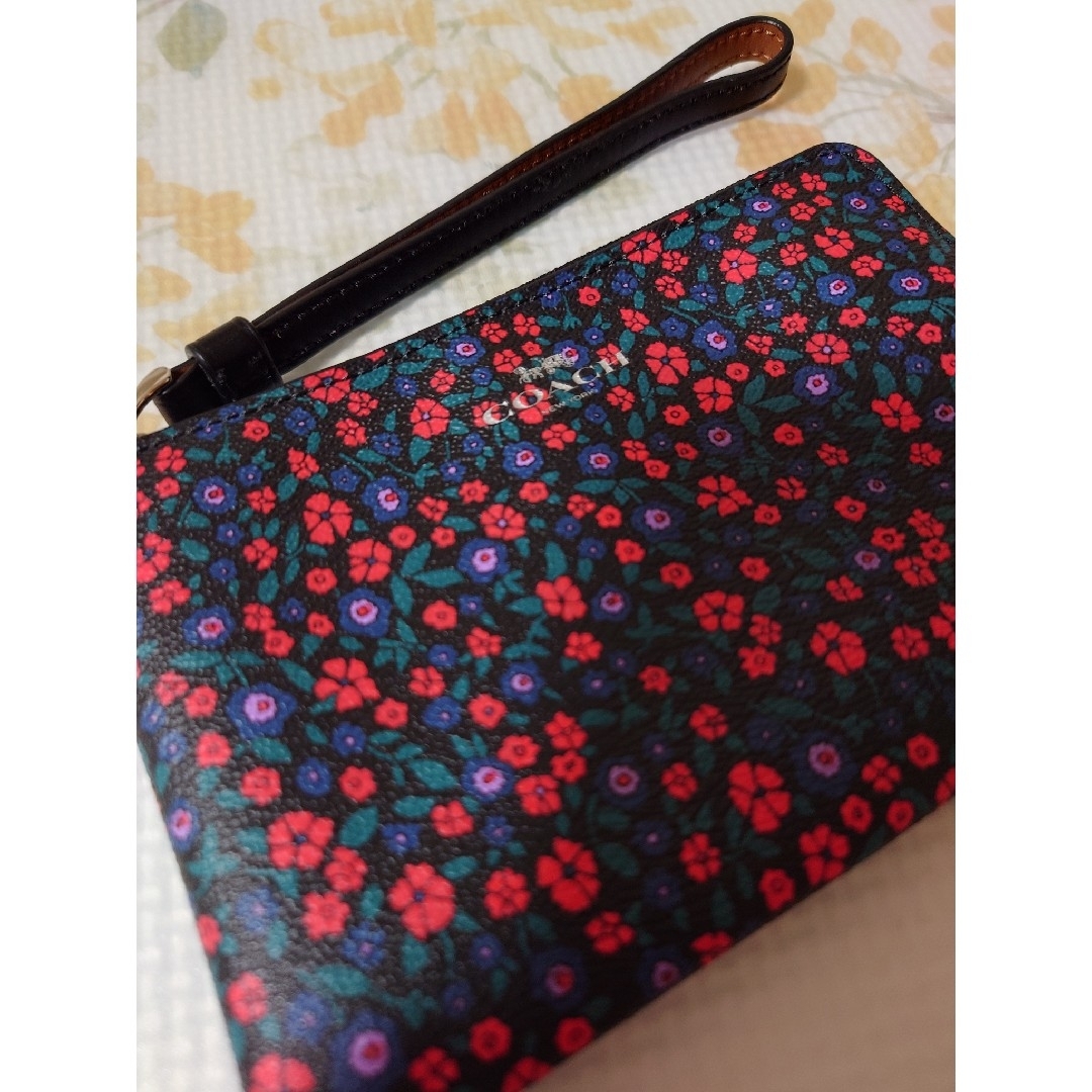 COACH(コーチ)の［8/18］新品 COACH リストレット レディースのファッション小物(ポーチ)の商品写真