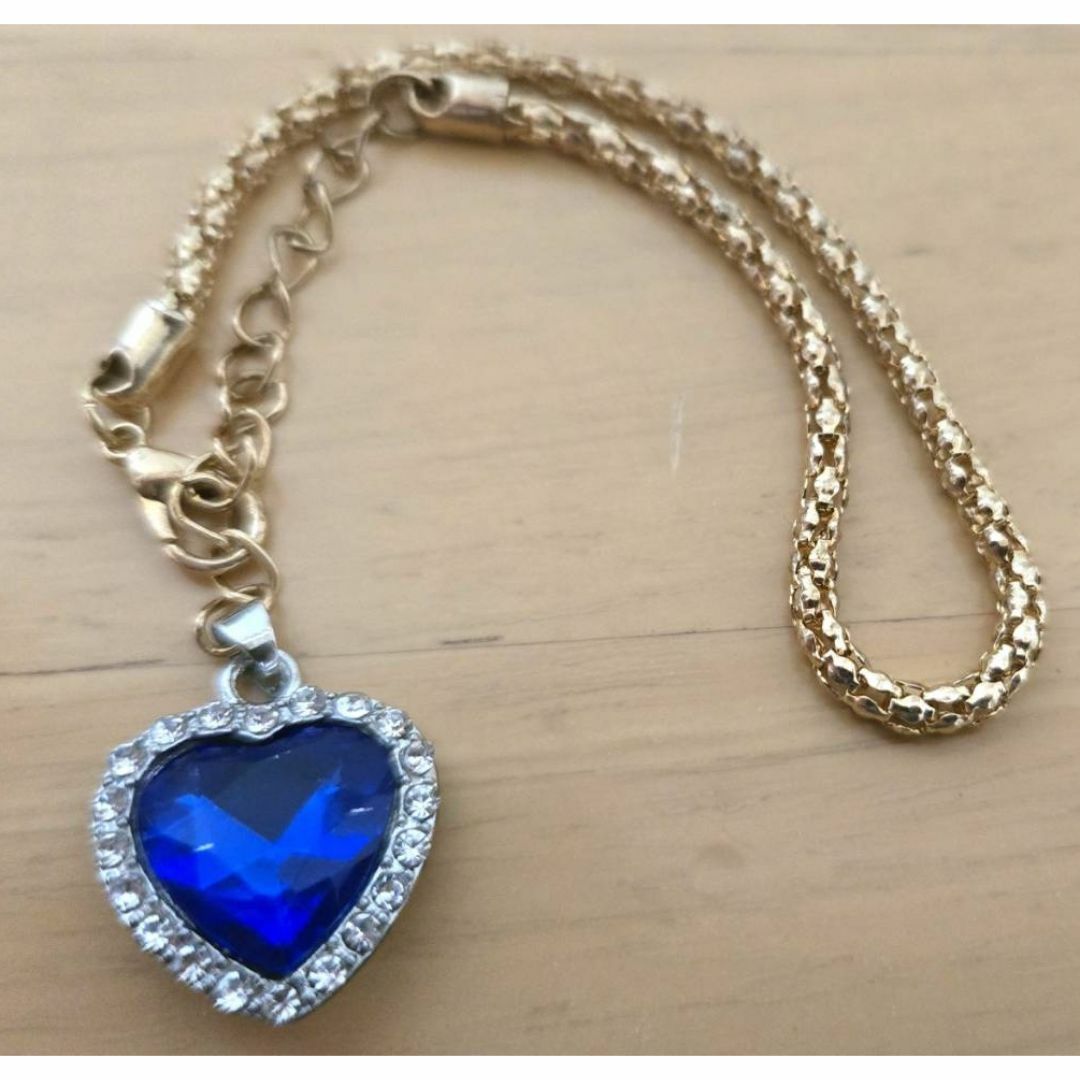 ブレスレット　キーホルダー　ネックレス　ペンダント　アンクレット　ハート レディースのアクセサリー(その他)の商品写真