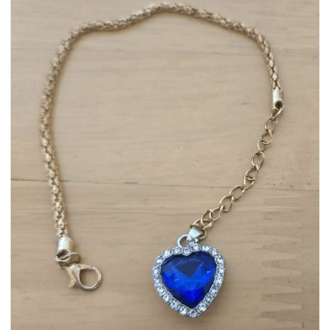 ブレスレット　キーホルダー　ネックレス　ペンダント　アンクレット　ハート レディースのアクセサリー(その他)の商品写真