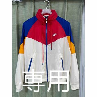 ナイキ(NIKE)のNIKE ナイキ　ナイロンジャケット　Mサイズ　 ウインドブレーカー ナイロン(ナイロンジャケット)