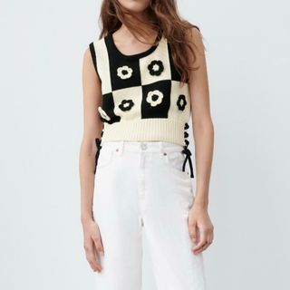 ザラ(ZARA)のZARA サイドリボンクロシェトップス ザラ(ベスト/ジレ)
