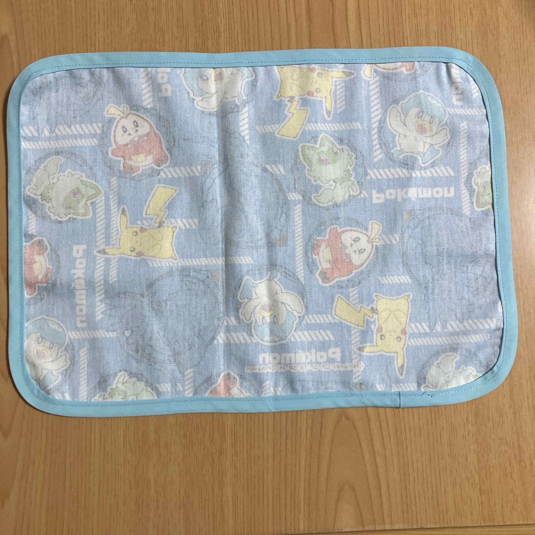 ランチョンマット・一枚仕立て ハンドメイドのキッズ/ベビー(外出用品)の商品写真