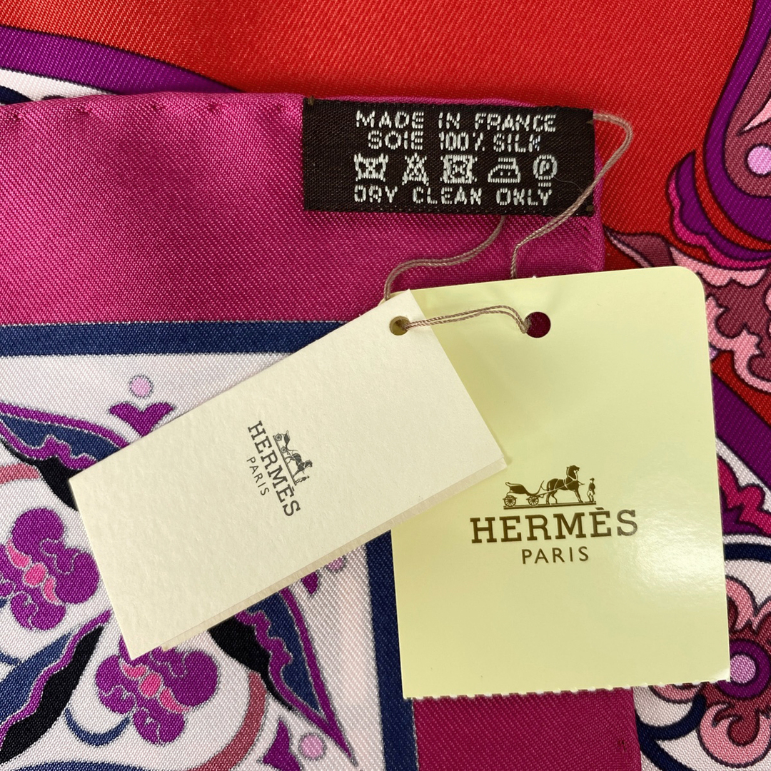 【HERMES】　カレ90　CADRE NOIR/ソミュール騎兵学校 　ピンク HERMES】 カレ90 CADRE NOIR/ソミュール騎兵学校 ピンク - メルカリ
