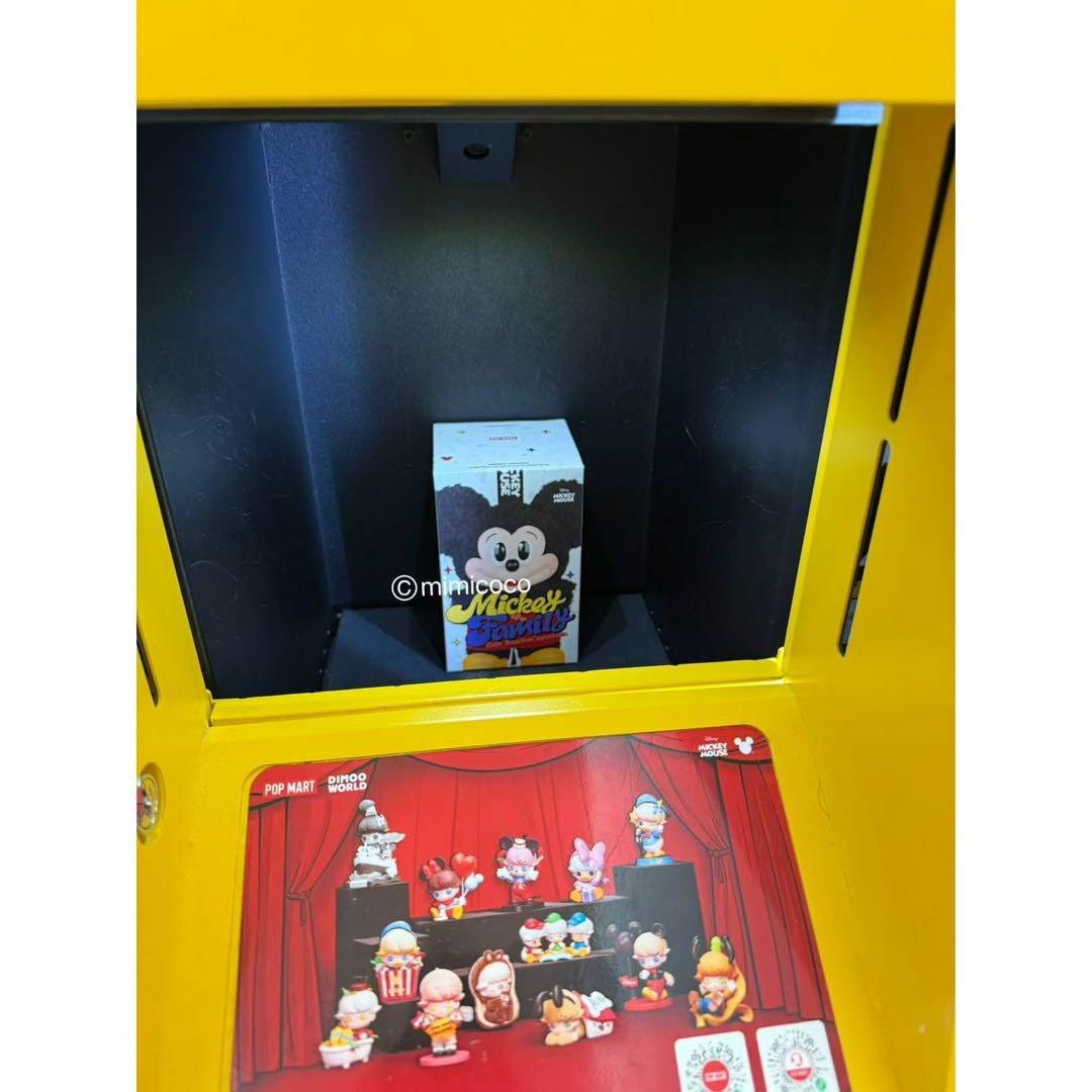 【即日発送】ポップマート ディズニーミニー　ぬいぐるみキーチェーン Minnie エンタメ/ホビーのおもちゃ/ぬいぐるみ(キャラクターグッズ)の商品写真
